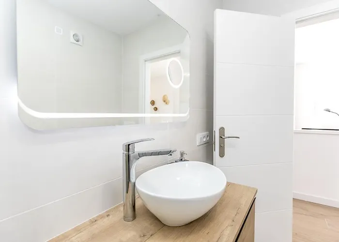 Eden Coastal Retreat *