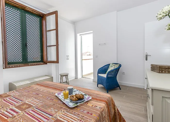 Eden Coastal Retreat *