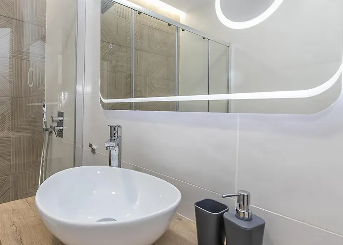 Eden Coastal Retreat Apartment