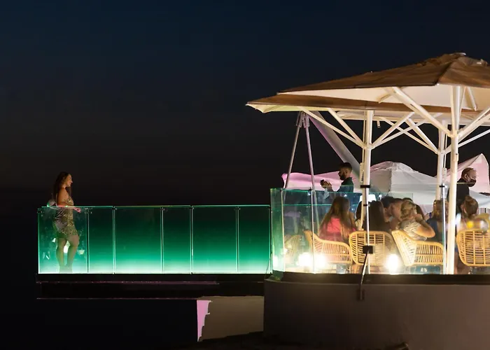 Eden Coastal Retreat Apartment *